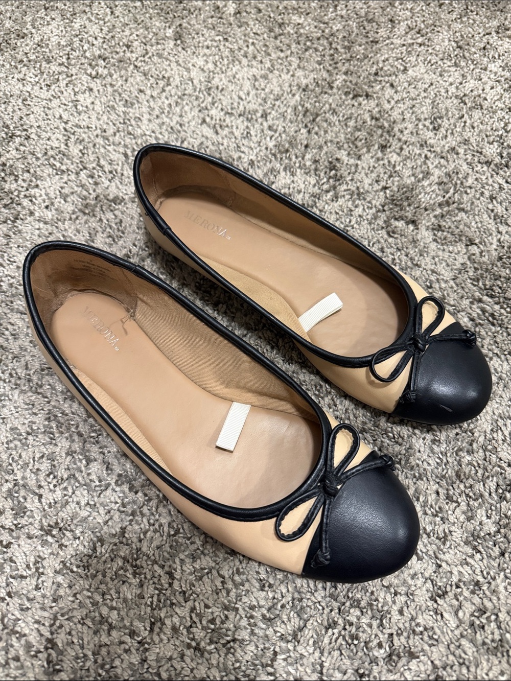 Merona Two-Tone Black & Beige Bow Ballet Flats